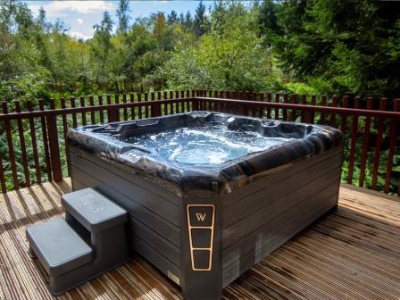 Hot tub at Forest Holidays Sherwood Forest