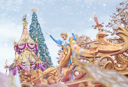 Disneyland PAris Christmas parade