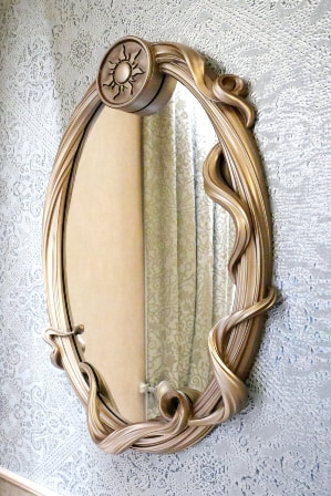Tangled Mirror at new Disneyland Hotel in Paris