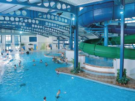 Hendra Holiday Park indoor swimming pool