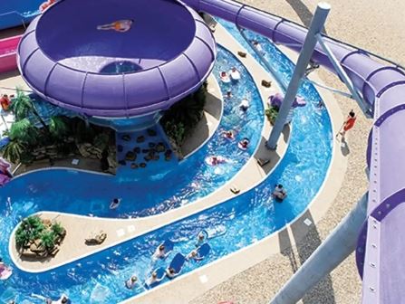 Outdoor swimming pool with space bowl at Haven Thorpe Park