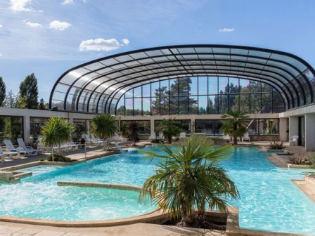 La Crois du Vieux Pont Campsite swimming pool