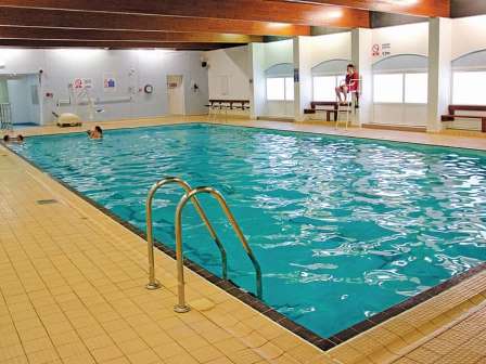 Swimming pool at Park Resorts Ocean Bay Holiday Park