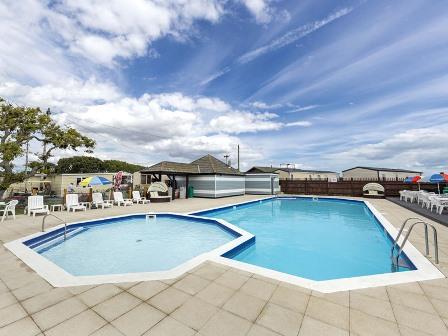 Outdoor swimming pool at Solent Breezes Holiday Park